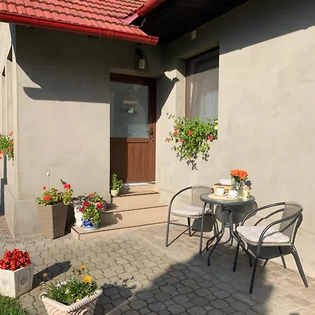 Casa Merys Risnov