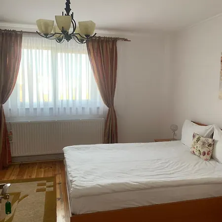 Holiday home Casa Merys Risnov