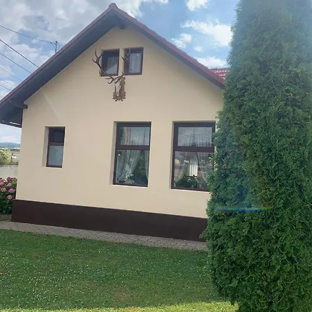 Casa Merys Holiday home Risnov